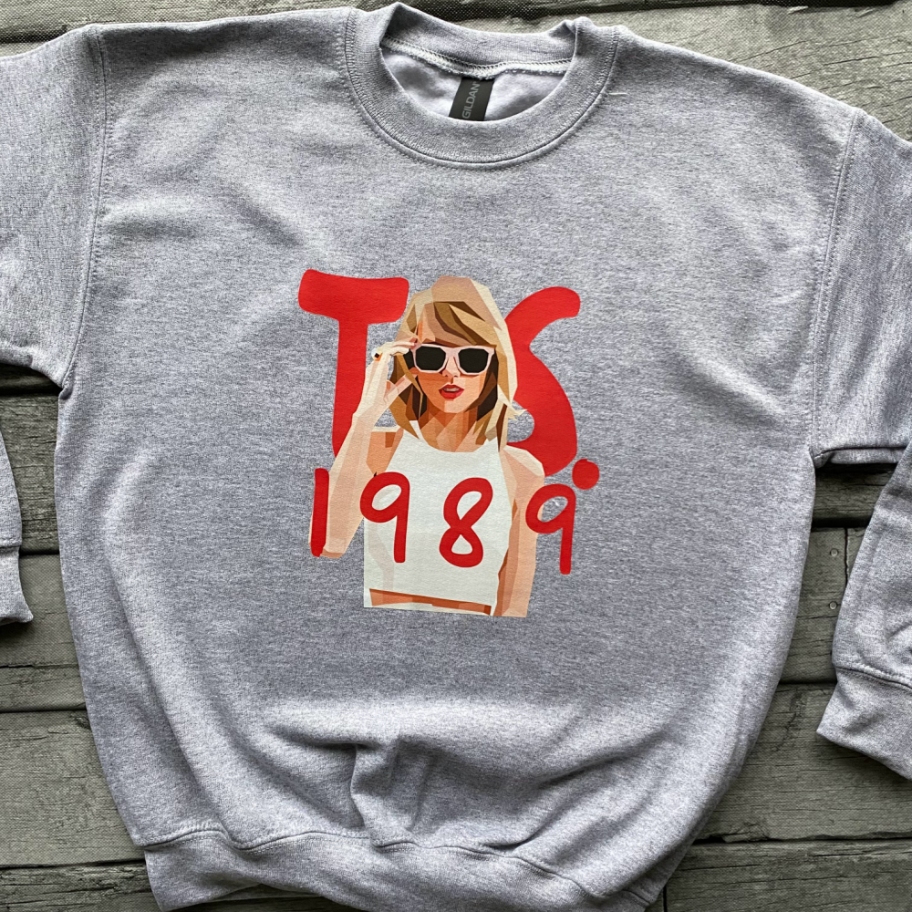 SWIFTIE Youth TS 1989 Crewnecks