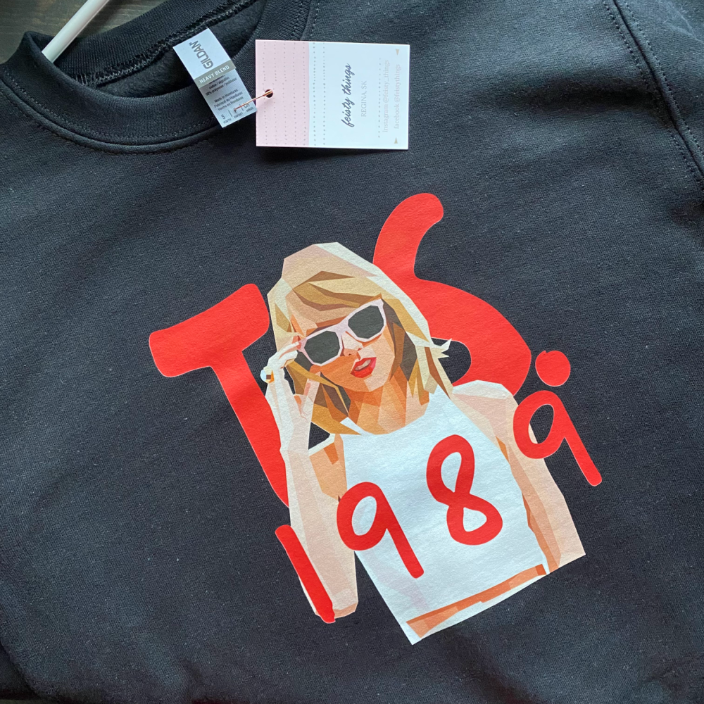 SWIFTIE Youth TS 1989 Crewnecks